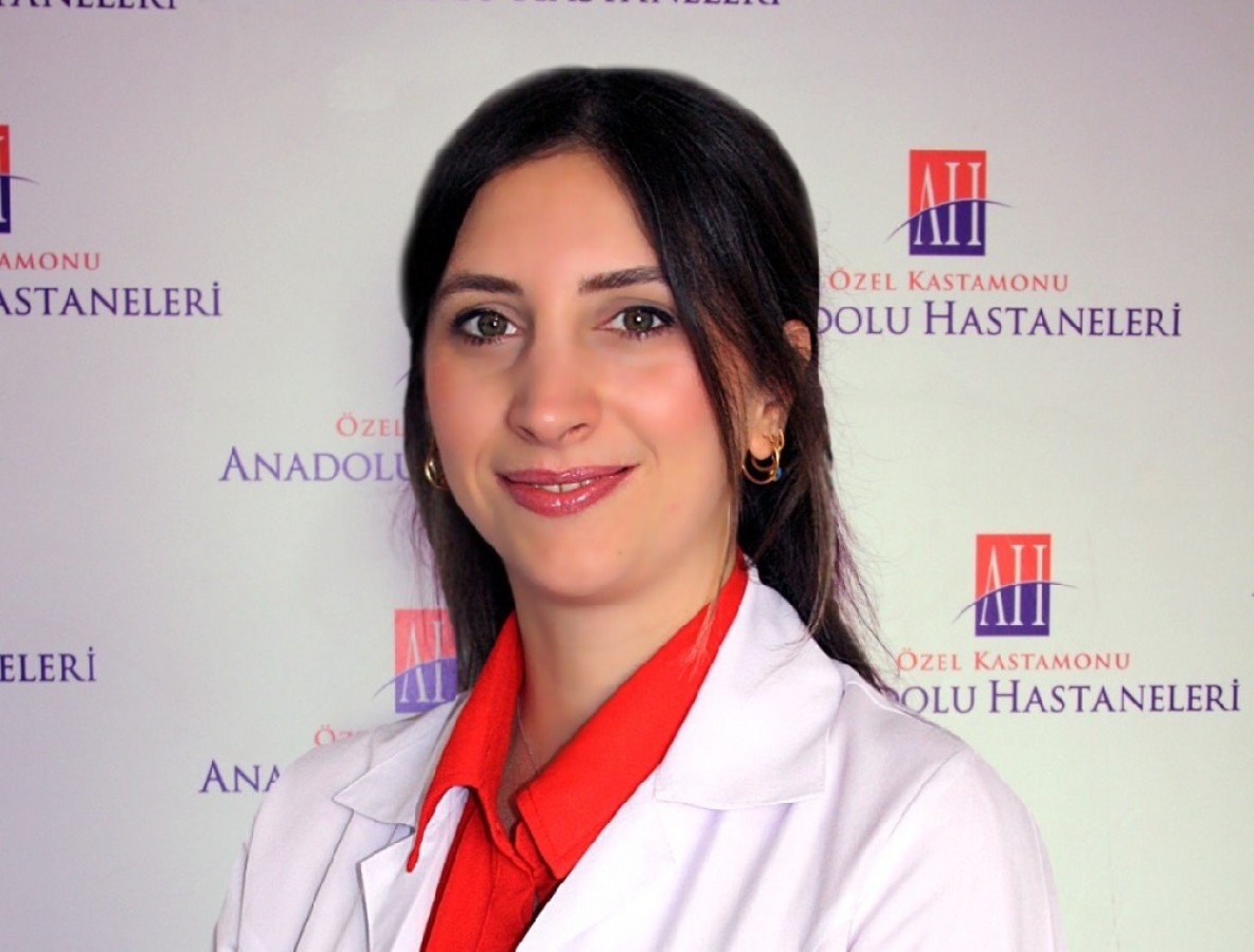 Op. Dr. Şentürk, hasta kabulüne başladı;