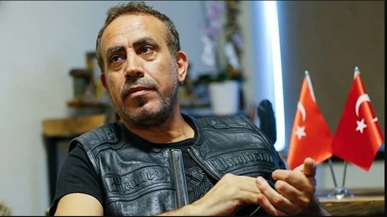 Ahbap ebeveynini kaybeden üniversitelilere burs verecek;