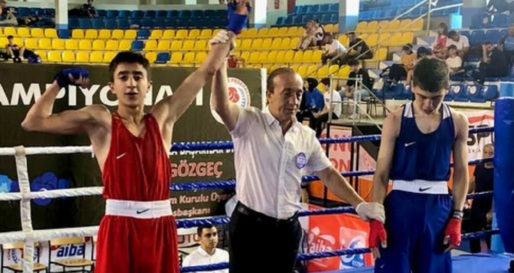 2022 Yıldızlar Boks Türkiye Şampiyonası devam ediyor;