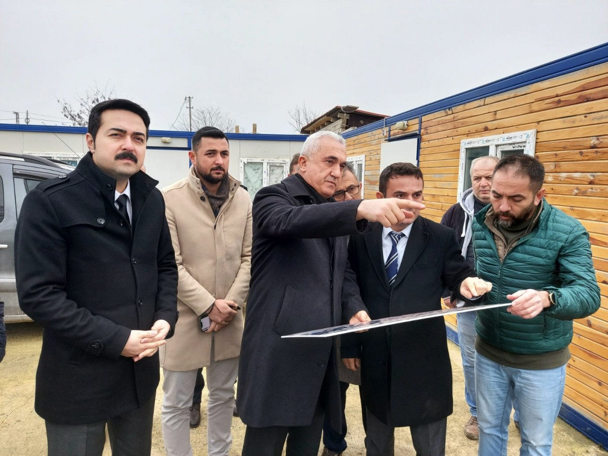 Vali Çakır, Taşköprü'de çalışmaları inceledi;