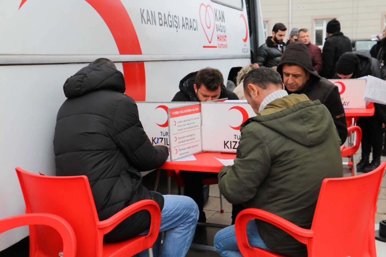 Vatandaşlar kan bağışında