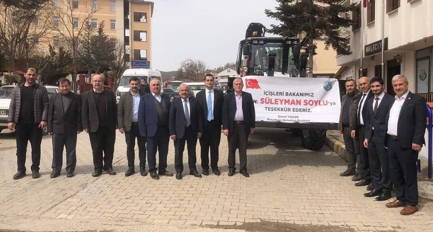 Pınarbaşı Belediyesi kazıcı yükleyiciyi parkına kattı;