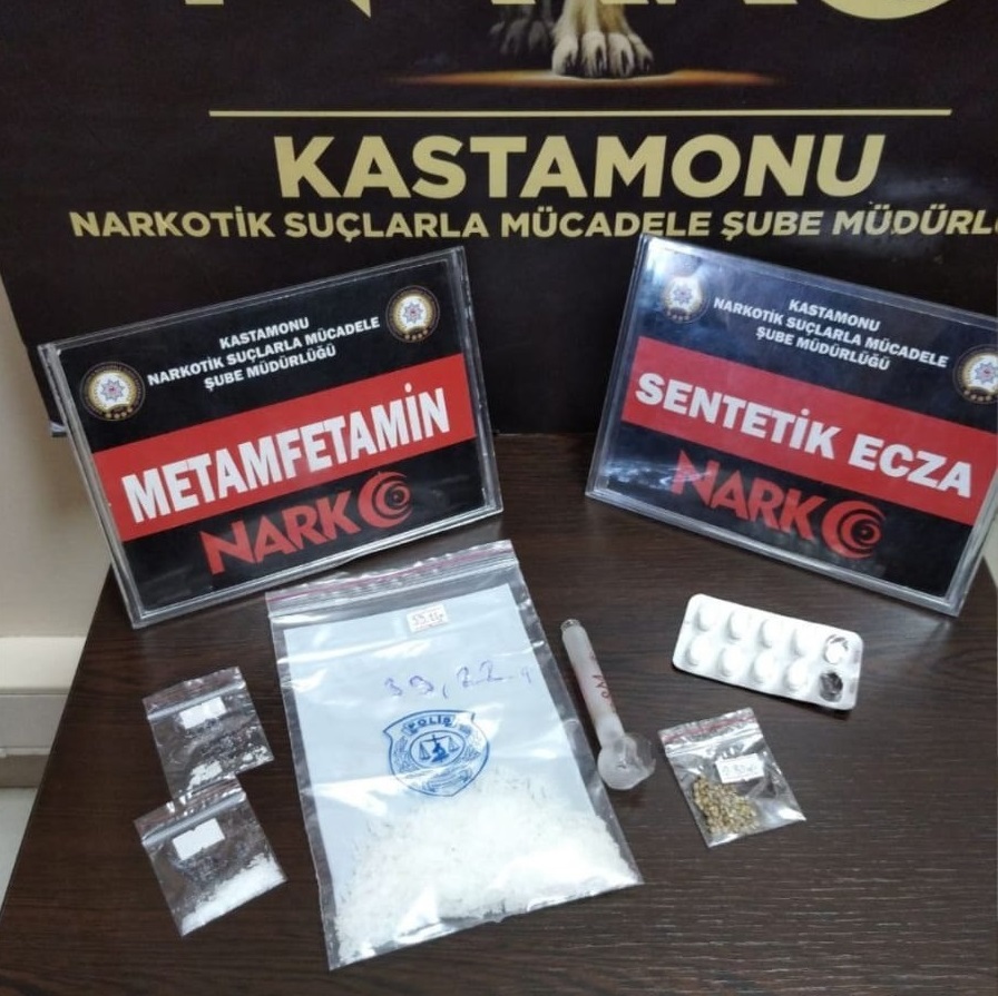 İki şahıs tutuklandı;