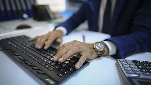 Diyanet İşleri Başkanlığı 80 personel alacak;