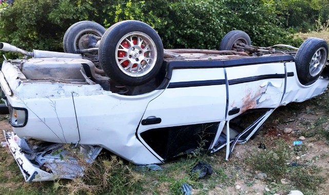 Şarampolde takla atan otomobilin sürücüsü yaralandı;