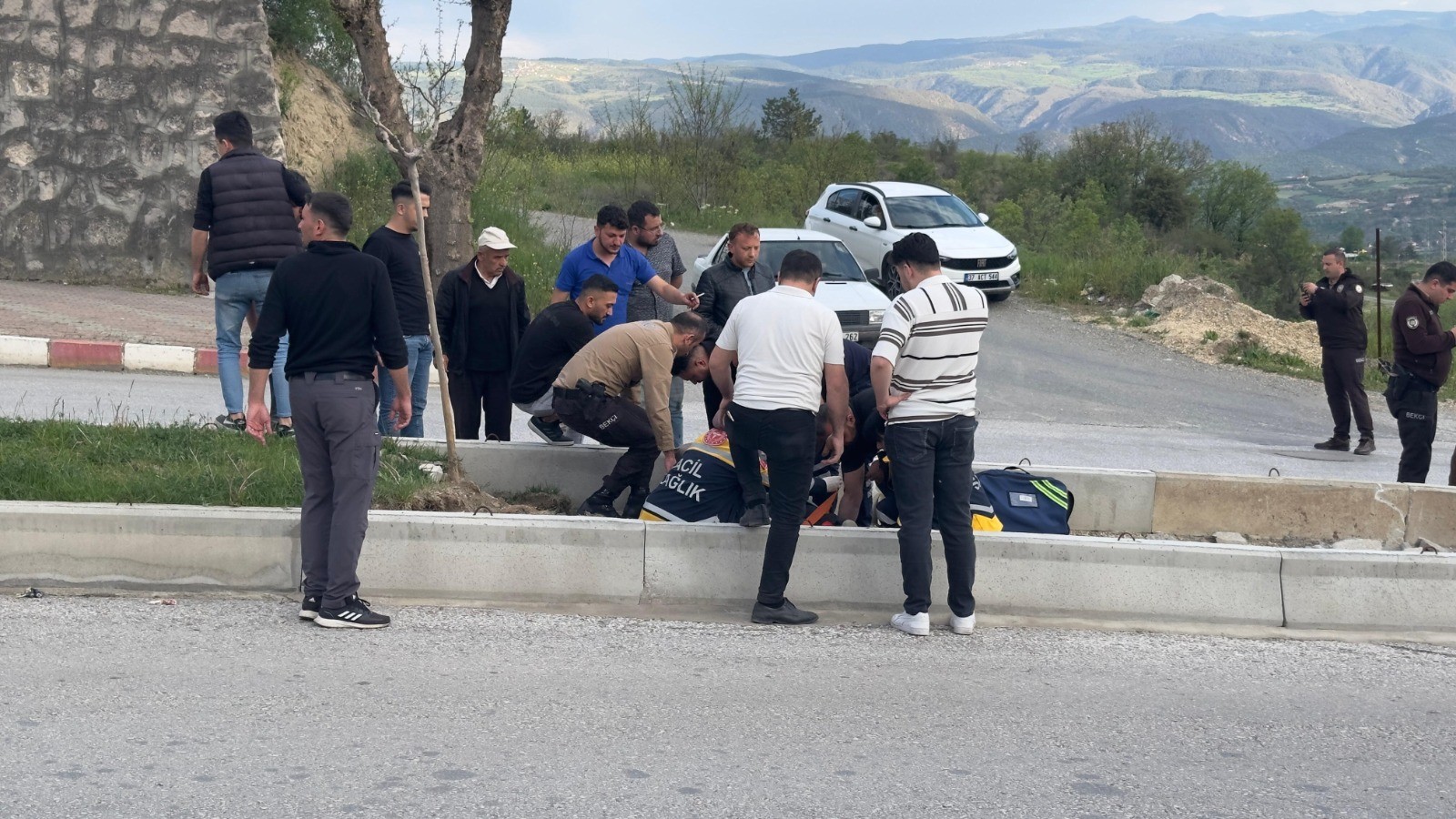 Tosya’da feci kaza: Genç sürücü ağır yaralı!;