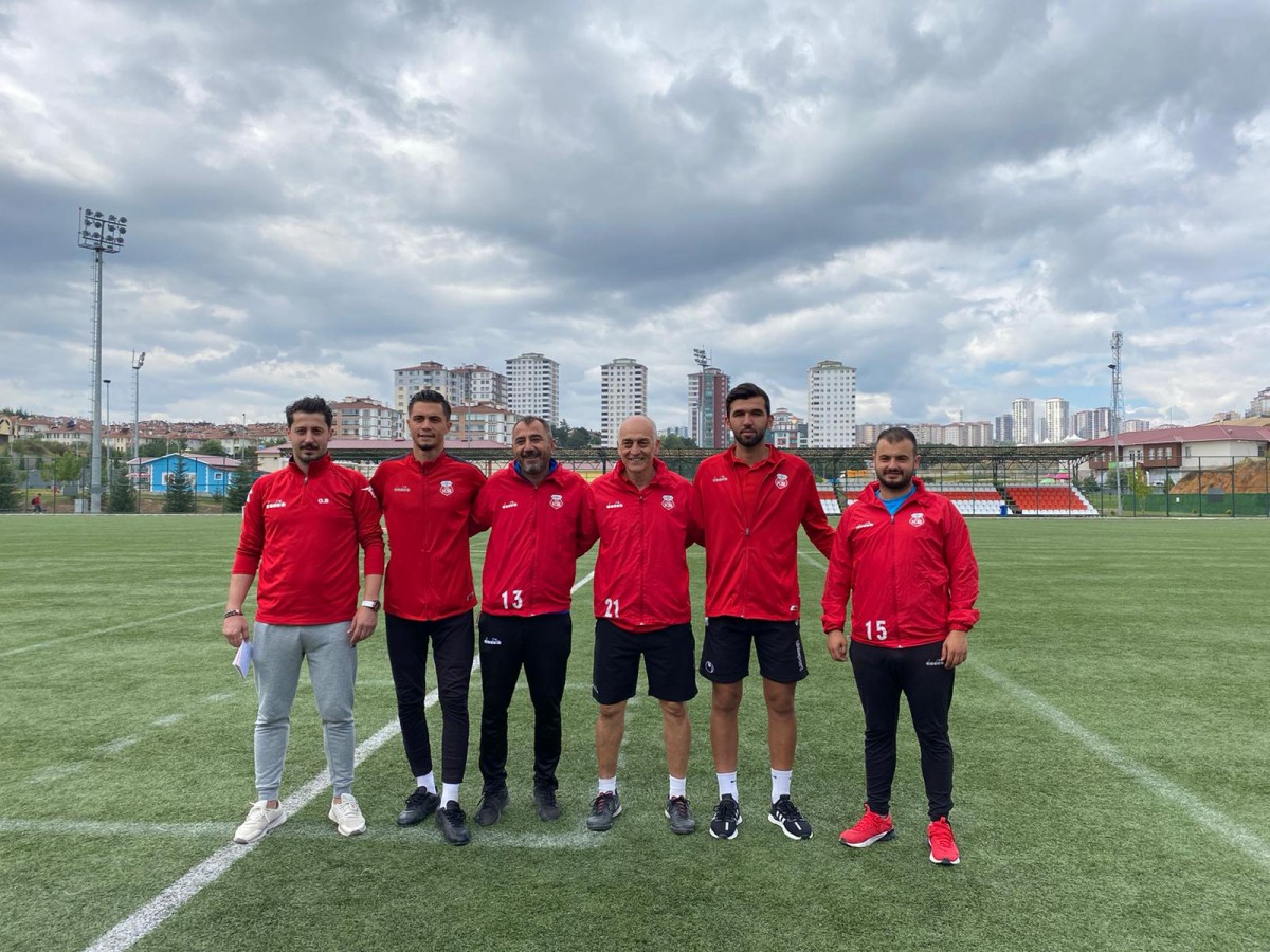 Geleceğin futbolcuları için yoğun çaba;