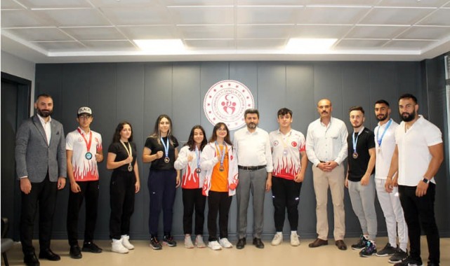 Kastamonulu Şampiyonlar, eve 9 madalyayla döndü;