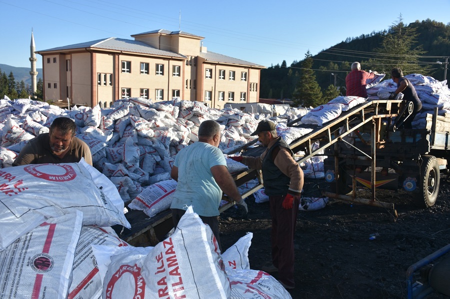 Tosya’da kömür yardımı