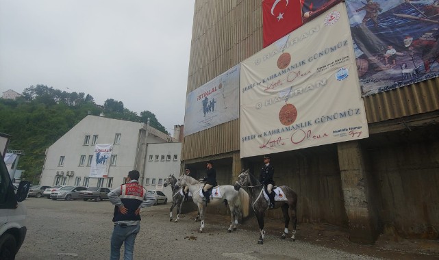 Jandarma Atlı Birlikleri dikkat çekiyor;