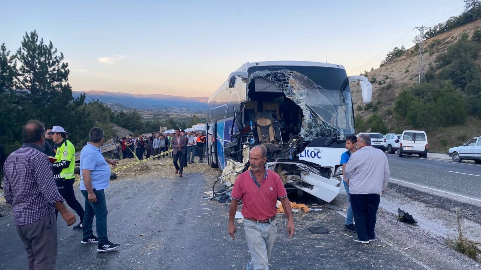 1 ölü, 10 yaralı;