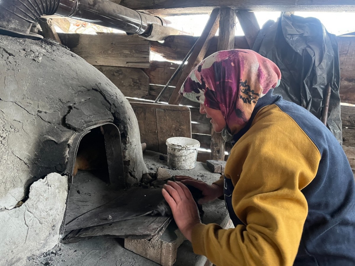 İhsangazili kadınları fırınlarını depremzedeler için yaktı;