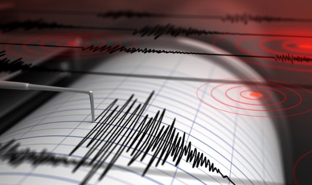 Diyarbakır'dan sonra bir deprem de Antalya'da…;