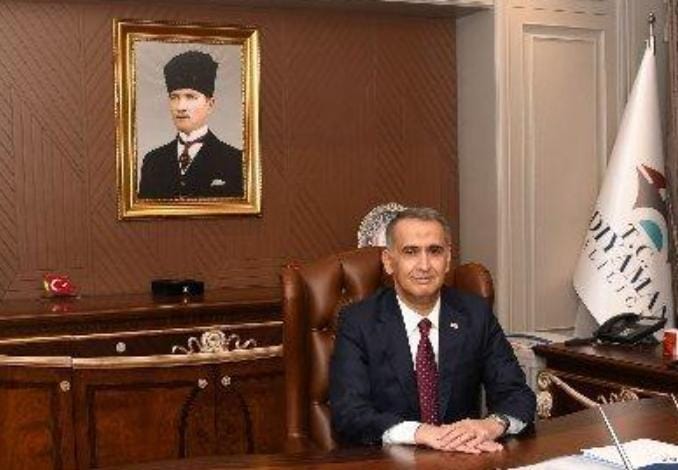 Adıyaman Valisi affını istedi;