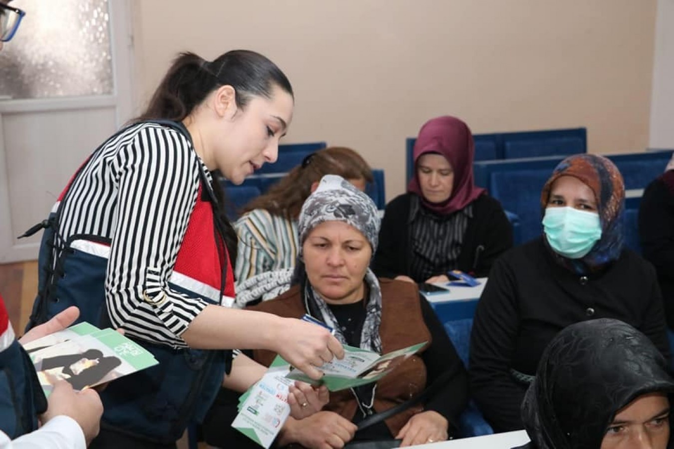 Ağlı'da "En İyi Narkotik Polisi; Anne" semineri verildi;