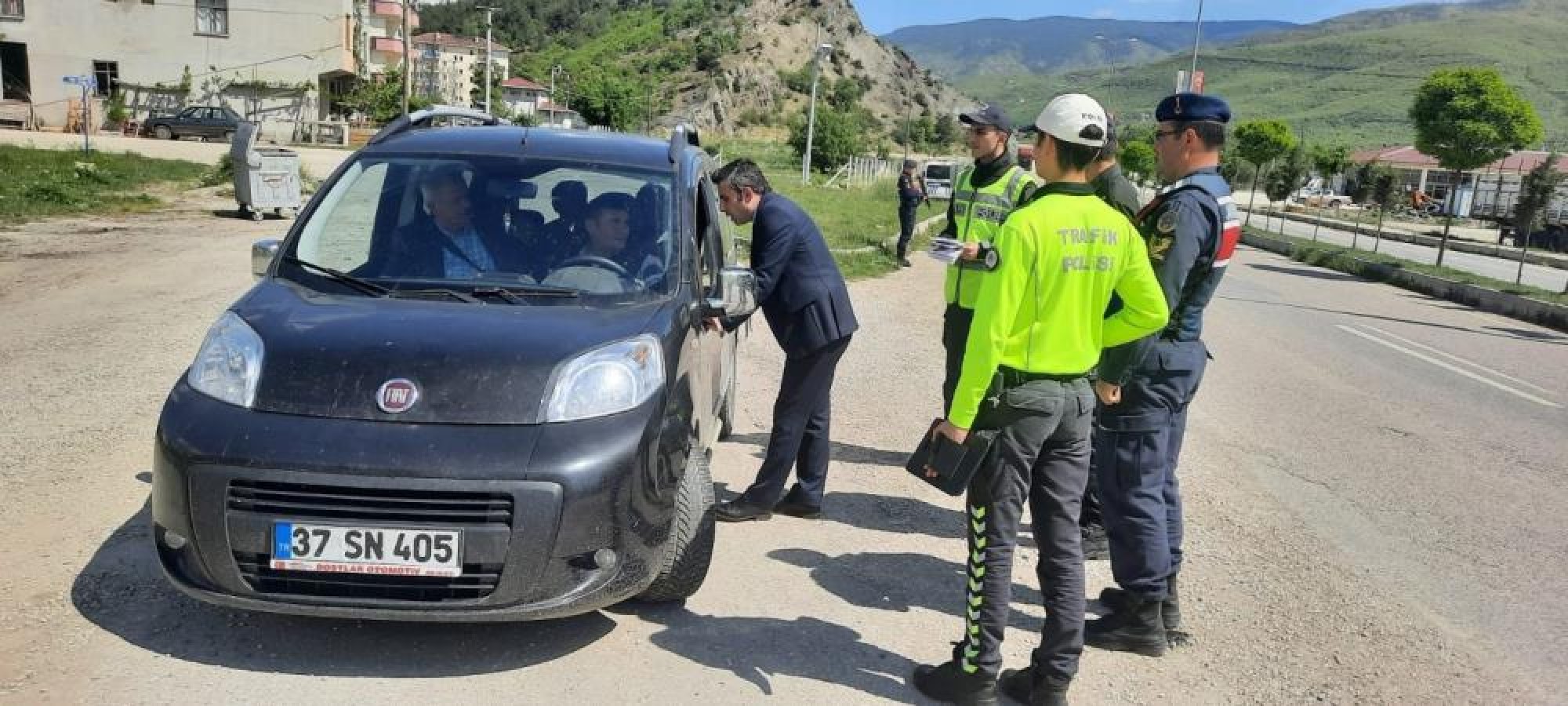 Hanönü'nde hem denetim hem bilgilendirme;