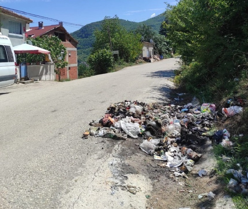 “Çöp konteynırını geri koyun”