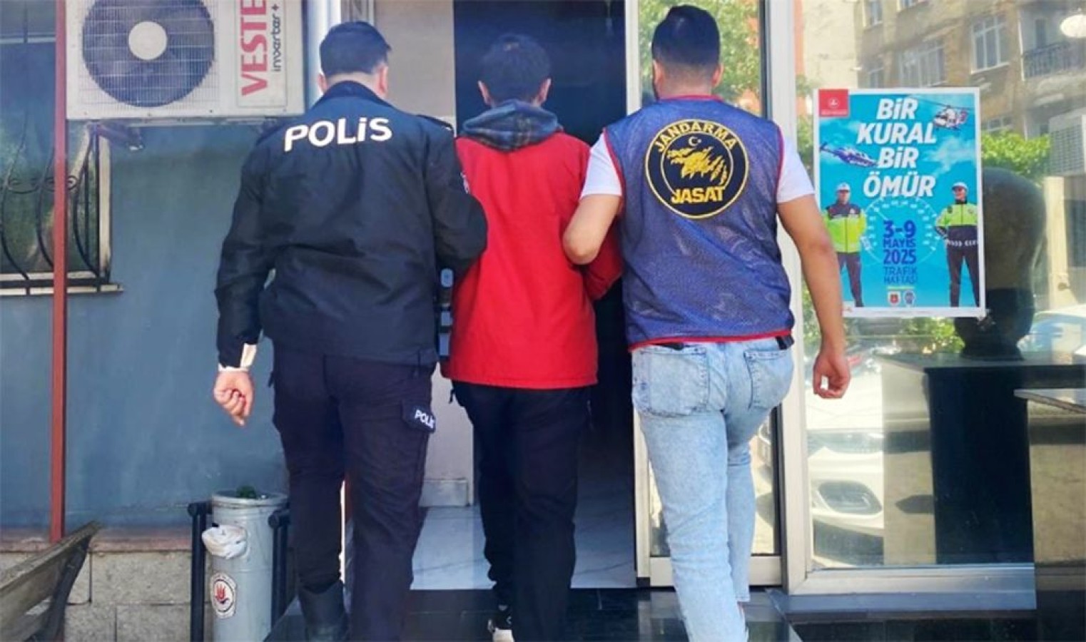 Kastamonu’da yakalandı, İstanbul’a teslim edildi;