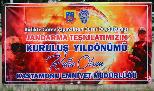 Emniyet’ten Jandarma’ya pankartlı kutlama…;
