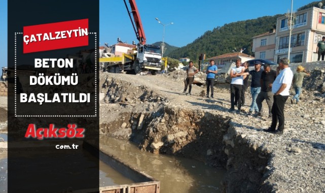 Sahil tahkimat çalışmasında beton dökümü başladı;