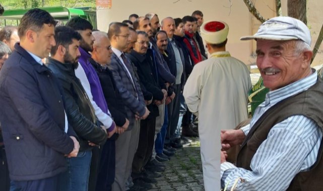 Yangında hayatını kaybeden yaşlı adam toprağa verildi;
