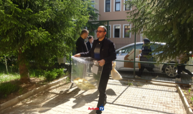 Kastamonu'da seyyar sandık, hasta ve engelli vatandaşların ayağına gitti;