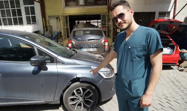 Kastamonu’da veterinerin aracını köpekler parçaladı;