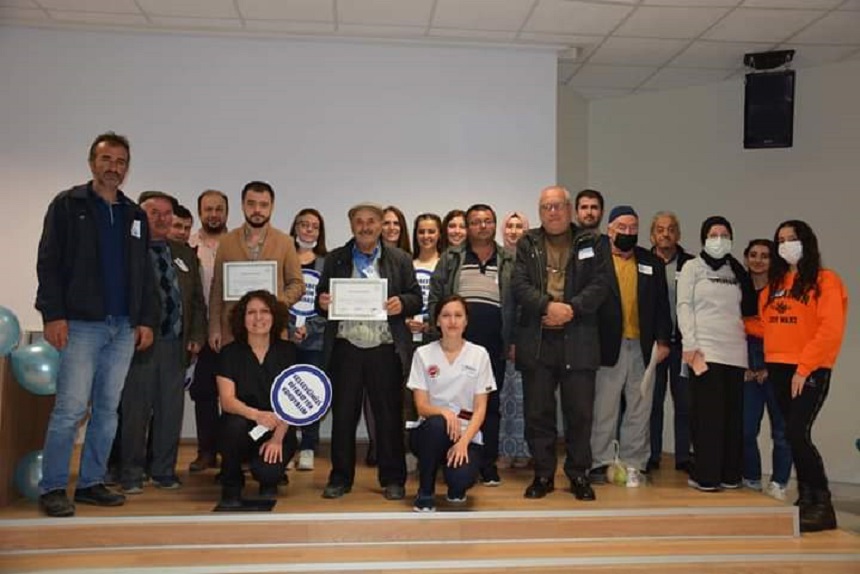 Katılımcılara, 'Diyabet Okulu Diploması' verildi;