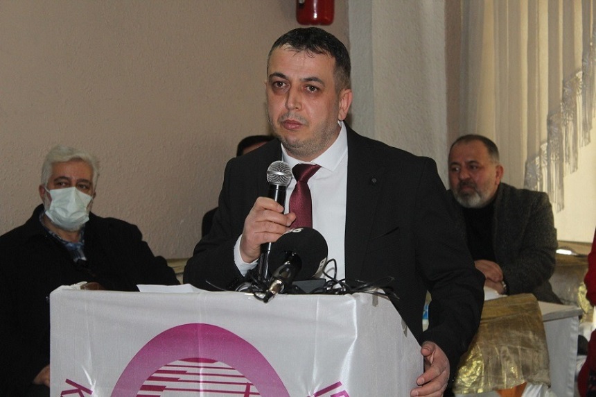 Pazar berberler, Salı kuaförler kapalı;