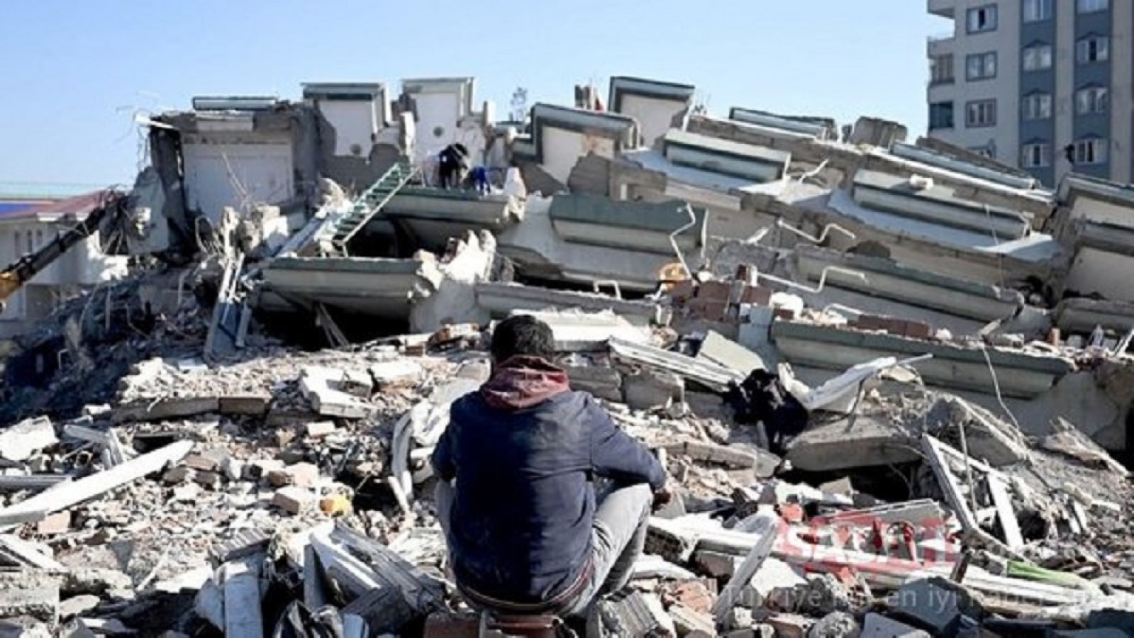 Depremin yıkım ve enkaz faturası çıkartıldı: 12 milyar lira;