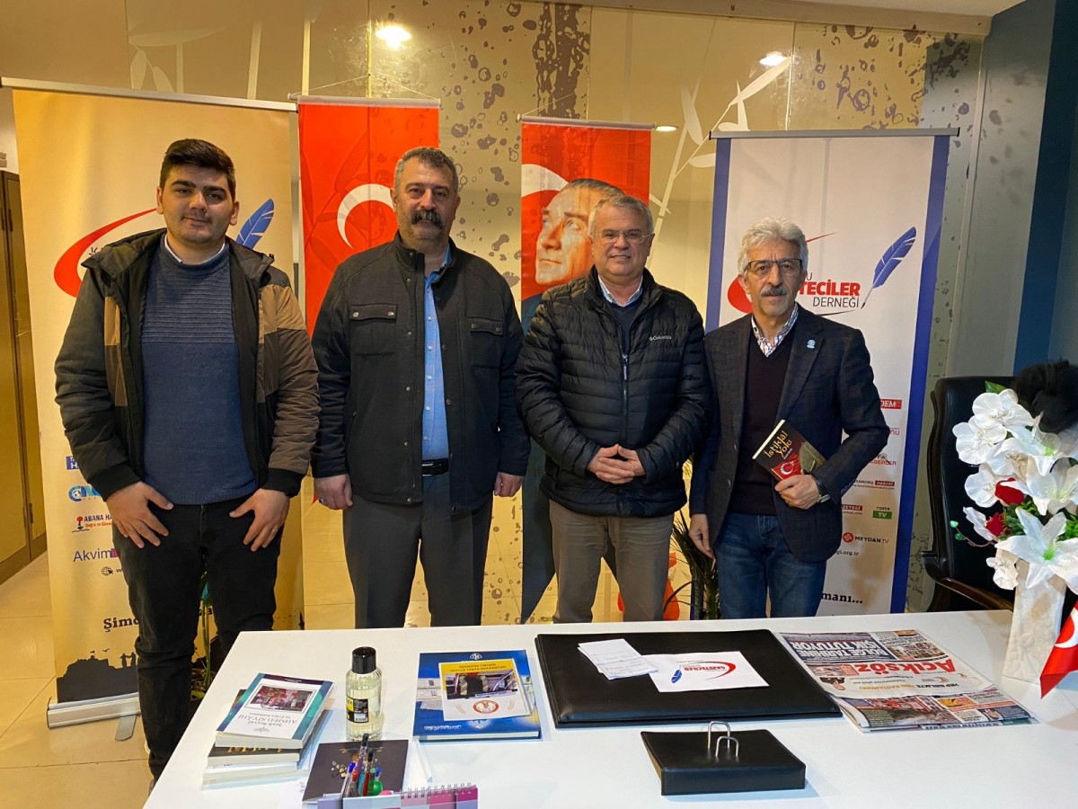 ‘Ülkemizin geleceği gençlerimizin elinde’;