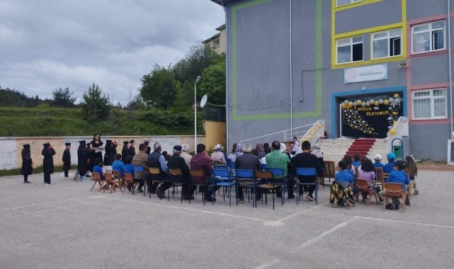 İhsangazi'de mezuniyet coşkusu;