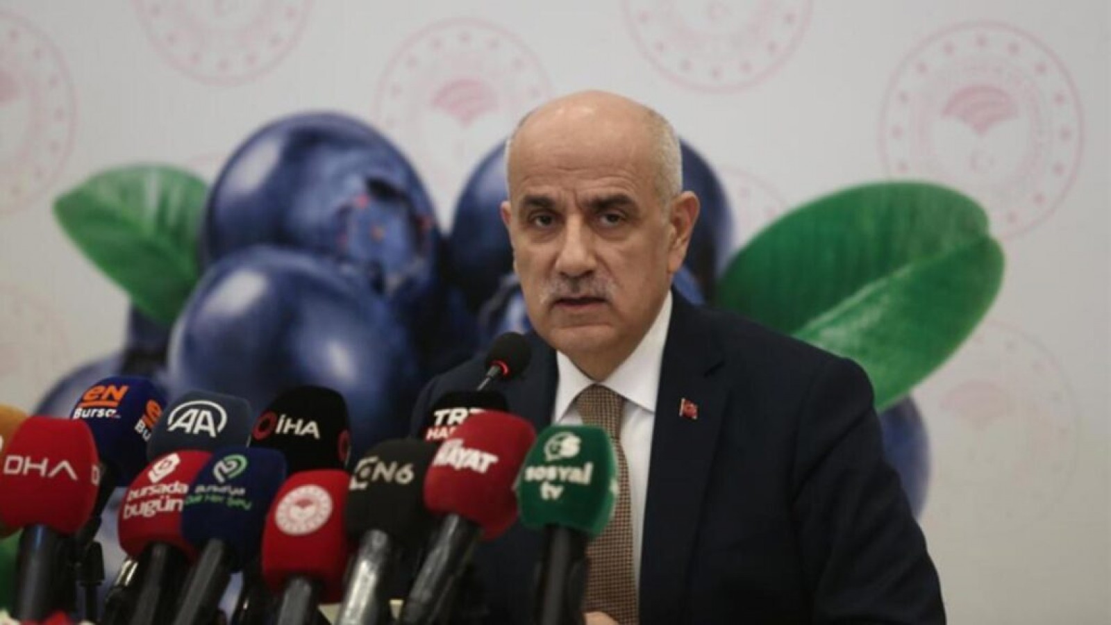 Bakan Kirişçi: 'Kapak olsun';