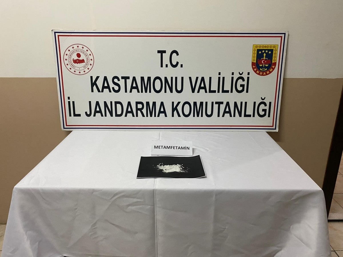 2 tutuklu 1 serbest;