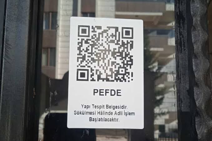 Hasarlı binalarda karekod uygulaması;