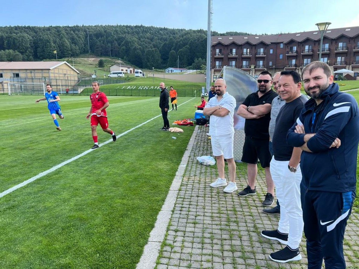 Yönetim Bolu’da takıma destek oldu;