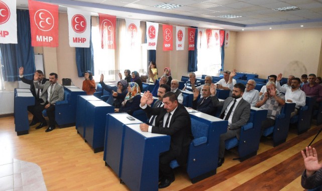 İlçe Başkanı Yaşar Yılmaz oldu;