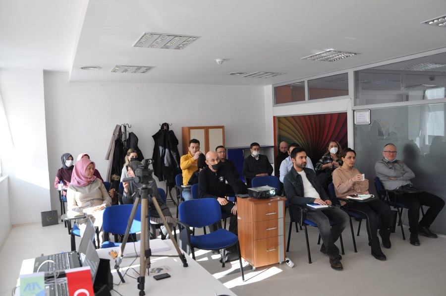 Kastamonu'da 'arabuluculuk' eğitimleri başladı;