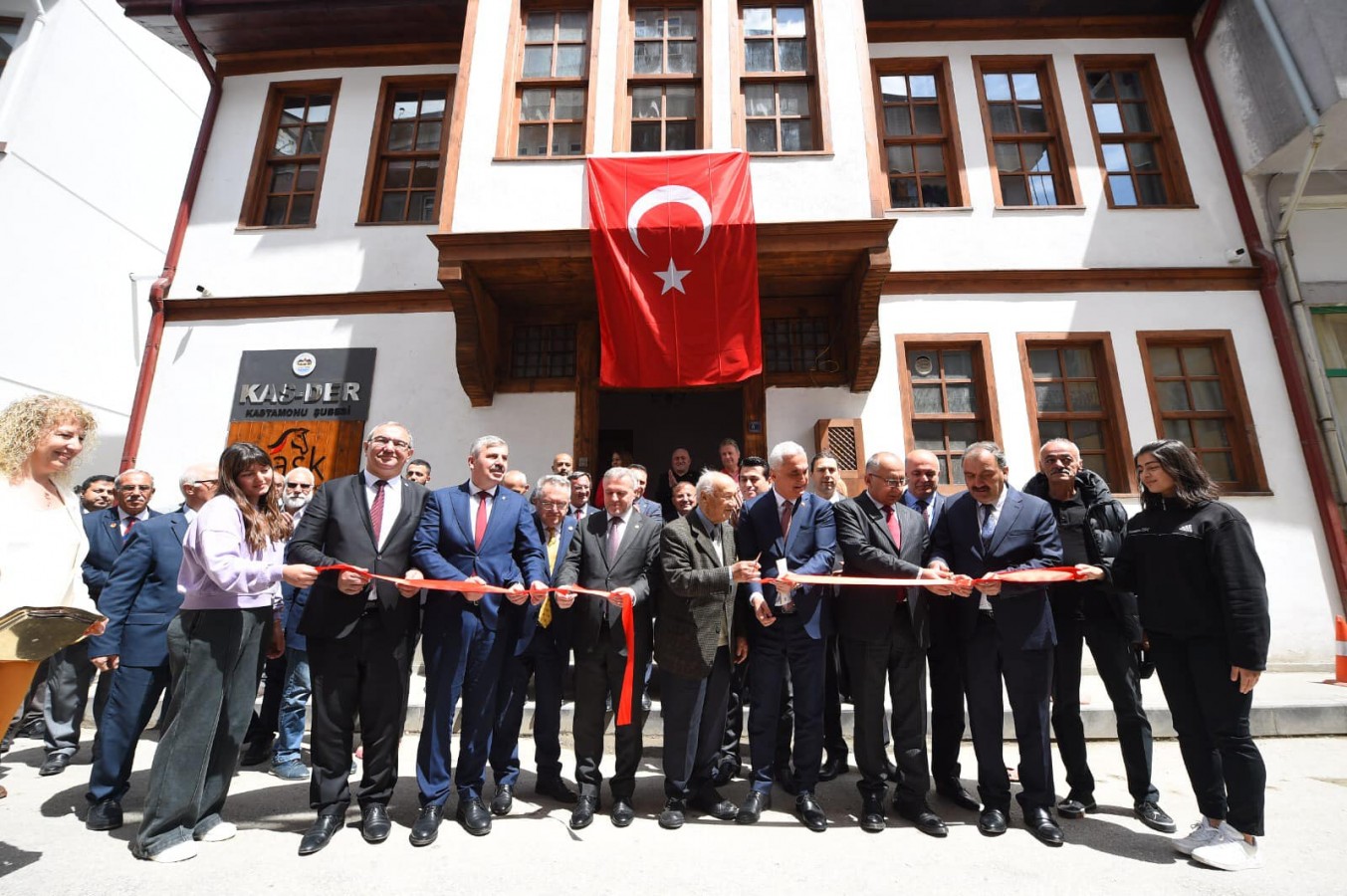 'En iyi hizmeti vermek için gece gündüz çalışacağız'