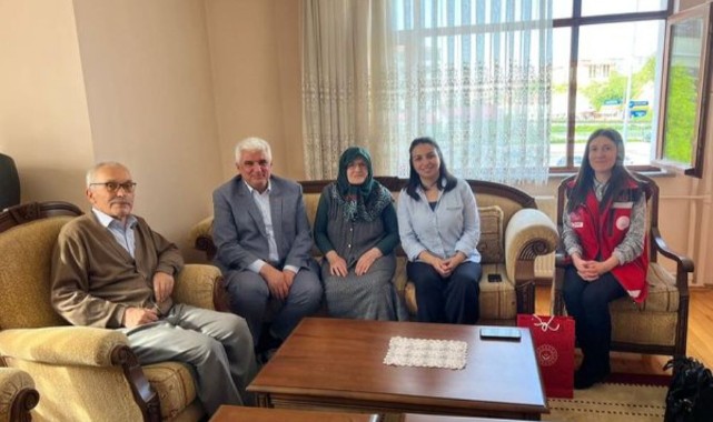 Savaş, huzurevindeki "babaları" unutmadı;