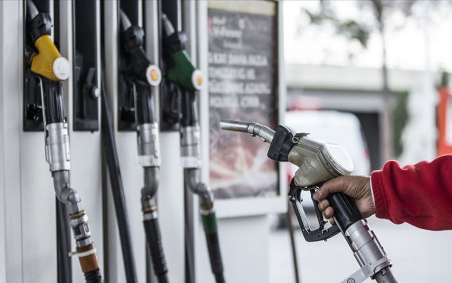 Benzine bu sefer de indirim geliyor;