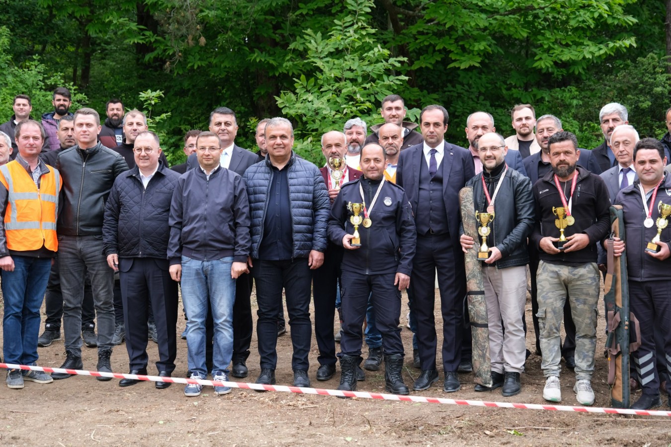 Bozkurtlu avcılardan trap yarışması;
