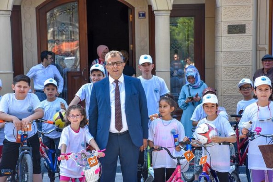 "Bisiklet sevgisini aşılamayı hedefliyoruz";