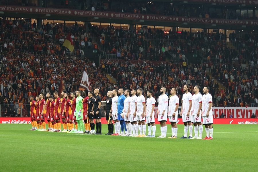 Aslan bize patladı: 7-0;