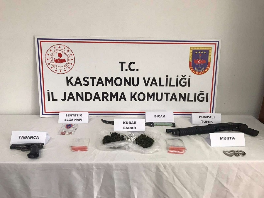 Jandarmadan uyuşturucu operasyonu;