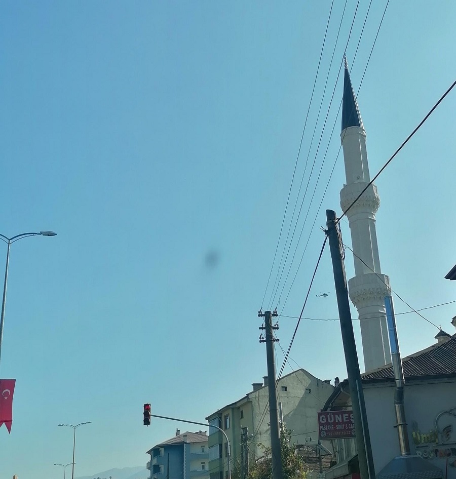 Jeofizik araştırma helikopteri iş başında;