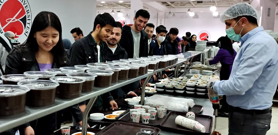 KÜ'den 20 bin öğrenciye iftar;