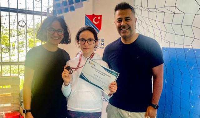 Lina, başkentten bronz ile döndü;
