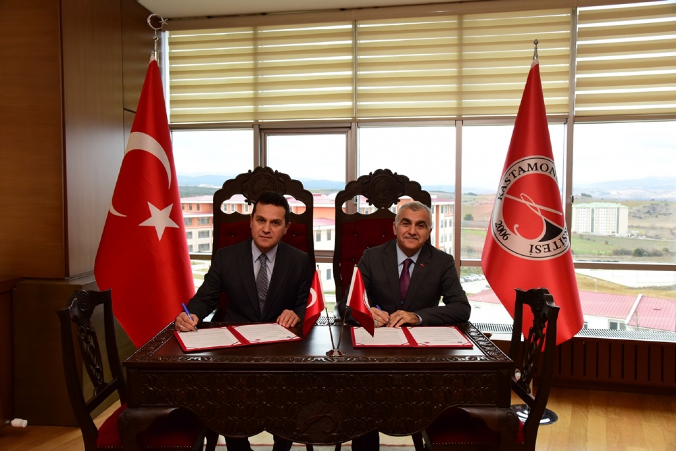 Üniversiteden eskrim atağı;