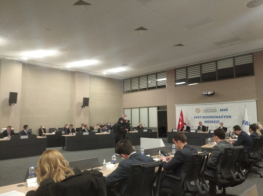 143 Köy elektriksiz;